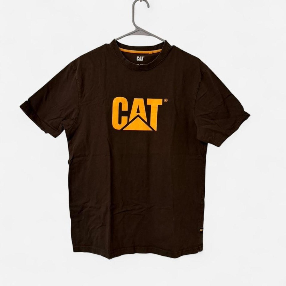 Caterpillar brown t-shirt with yellow logo Size M